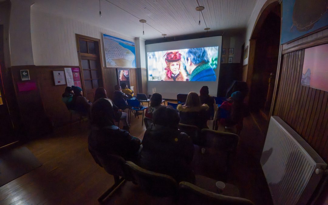 Ciclo de Cine Francés llega a Puerto Natales con funciones gratuitas para la comunidad