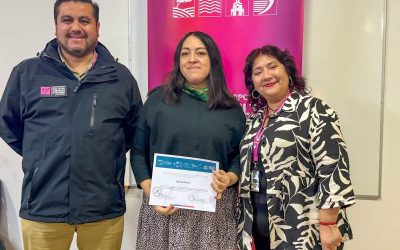 Alcaldesa de la comuna, Ana Mayorga Bahamonde, y el Director Ejecutivo de la Corporación Municipal de Cultura, Turismo y Patrimonio, Jorge Vergara Segovia, dieron cierre al Taller de Pintura al Óleo.